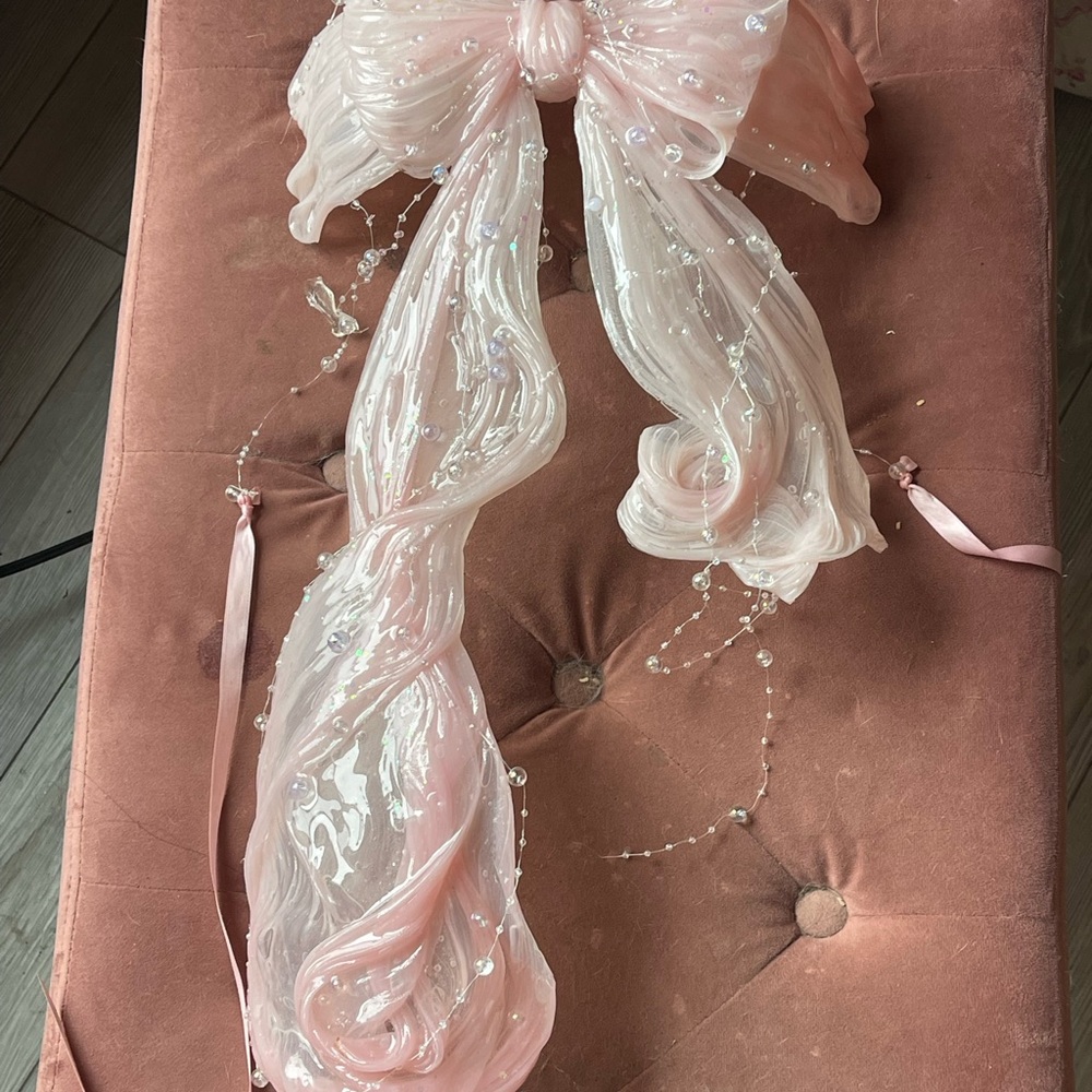 Elegant Pink Bow Top - Picture 3 of 6